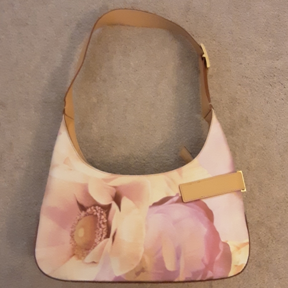 FERRAGAMO Purse -Authentic - Picture 2 of 12